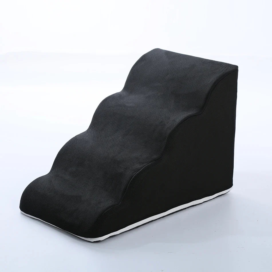 Black pet ramp with curved center ridge and anti-slip bottom edge