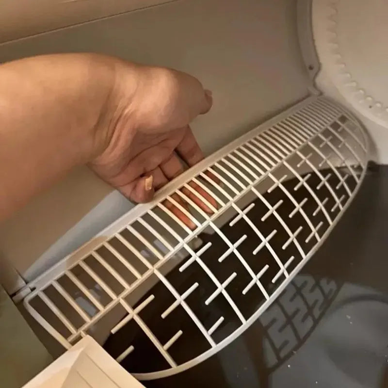 Filter screen insert with grid pattern for automatic cat litter box