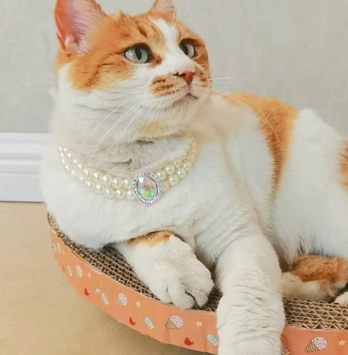 Pearl cat pet collar with iridescent round gem, white beaded collar