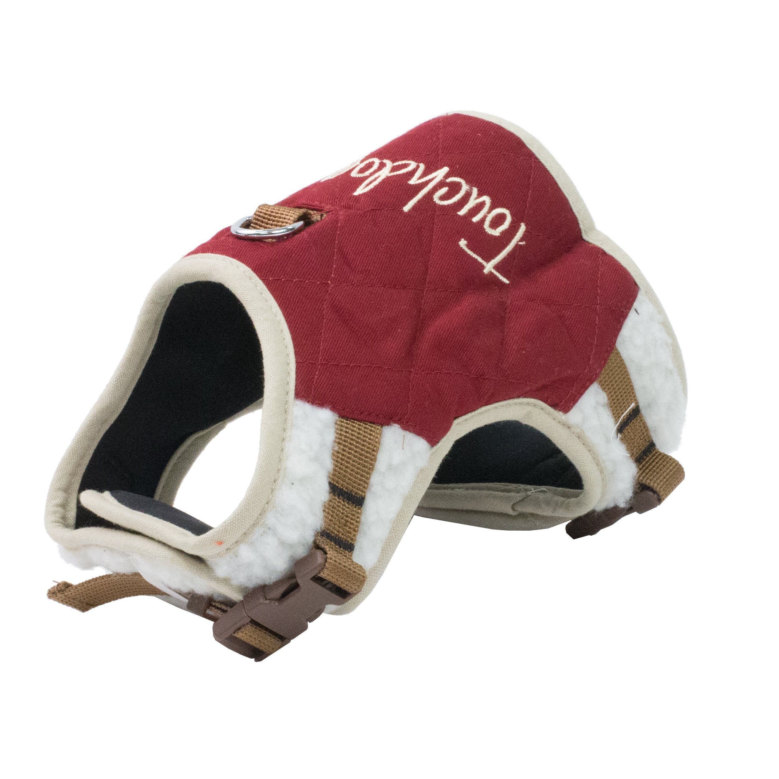 Dark pink dog harness, side view with leash ring, plush lining and adjustable straps